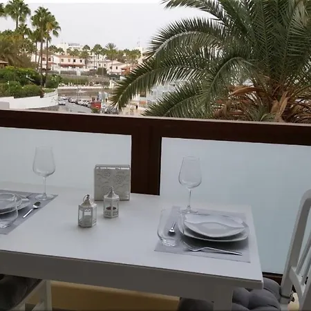 Sunny Australia By Yumbo * Playa del Ingles (Gran Canaria)
